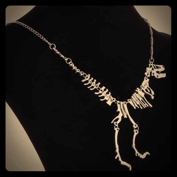 🔥BOGO Free! 🦖Jurassic Class Statement necklaces! - Picture 3 of 7
